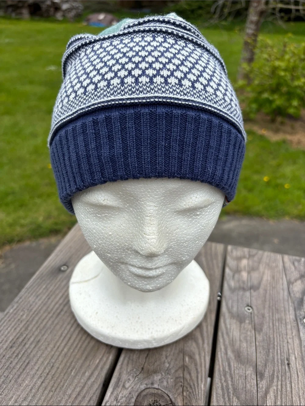 SmartWool Patterned Knit Beanie - Picture 2 of 7